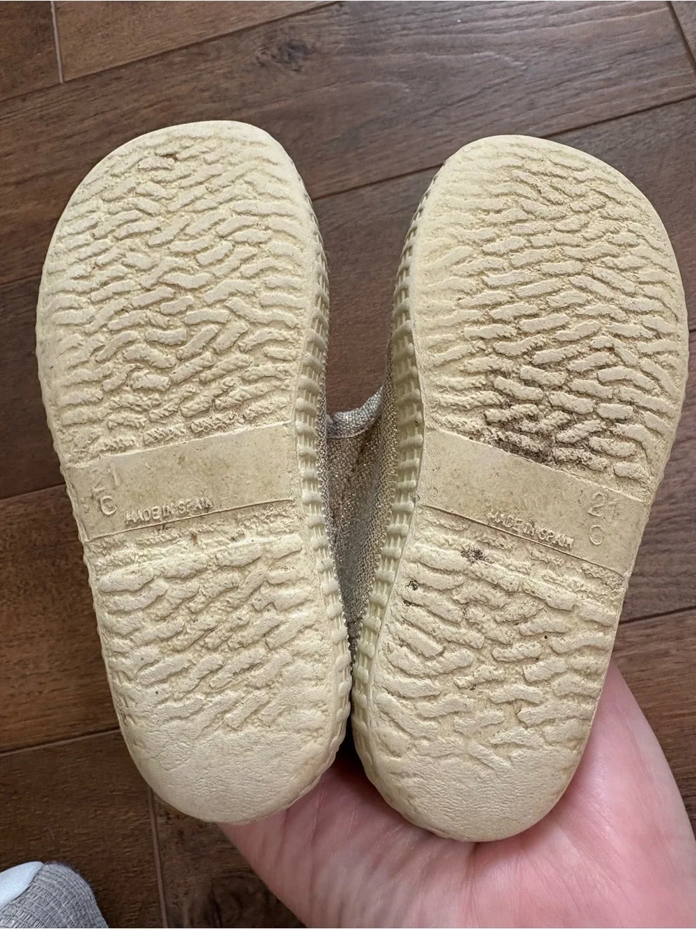 Cienta Gold Glitter Mary Jane Shoes Baby/Toddler Size 5-5.5 EU 21 Made in Spain